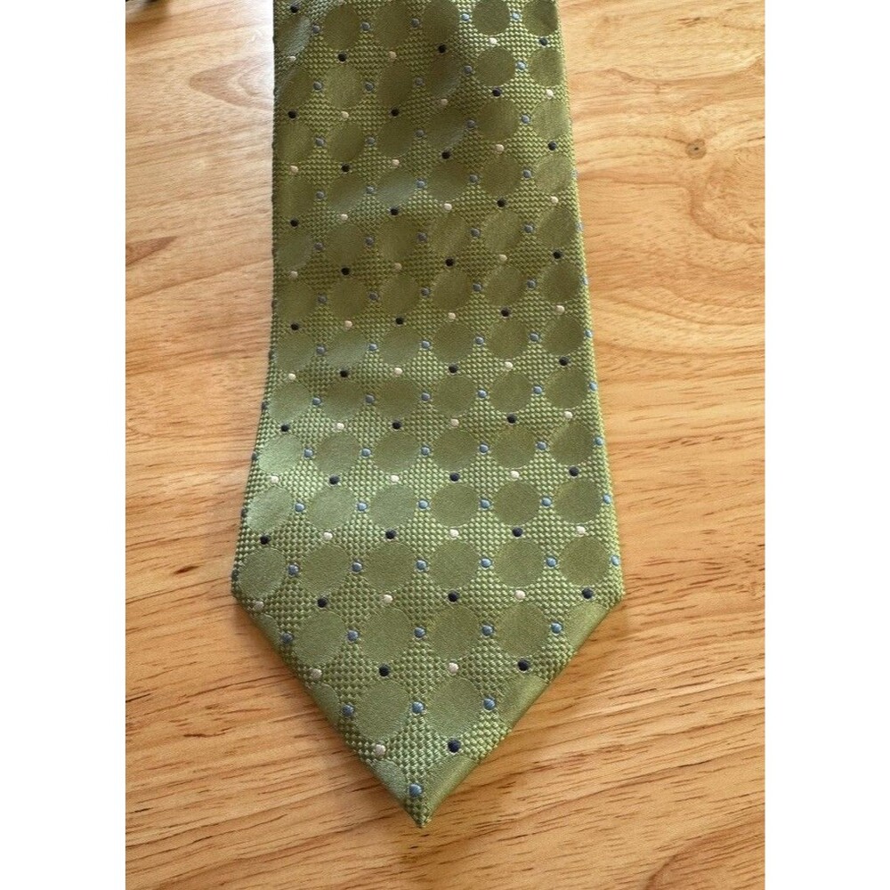 Geoffrey Beene 100% Silk Tie Green with Gold Geometric Squares Handmade 60"